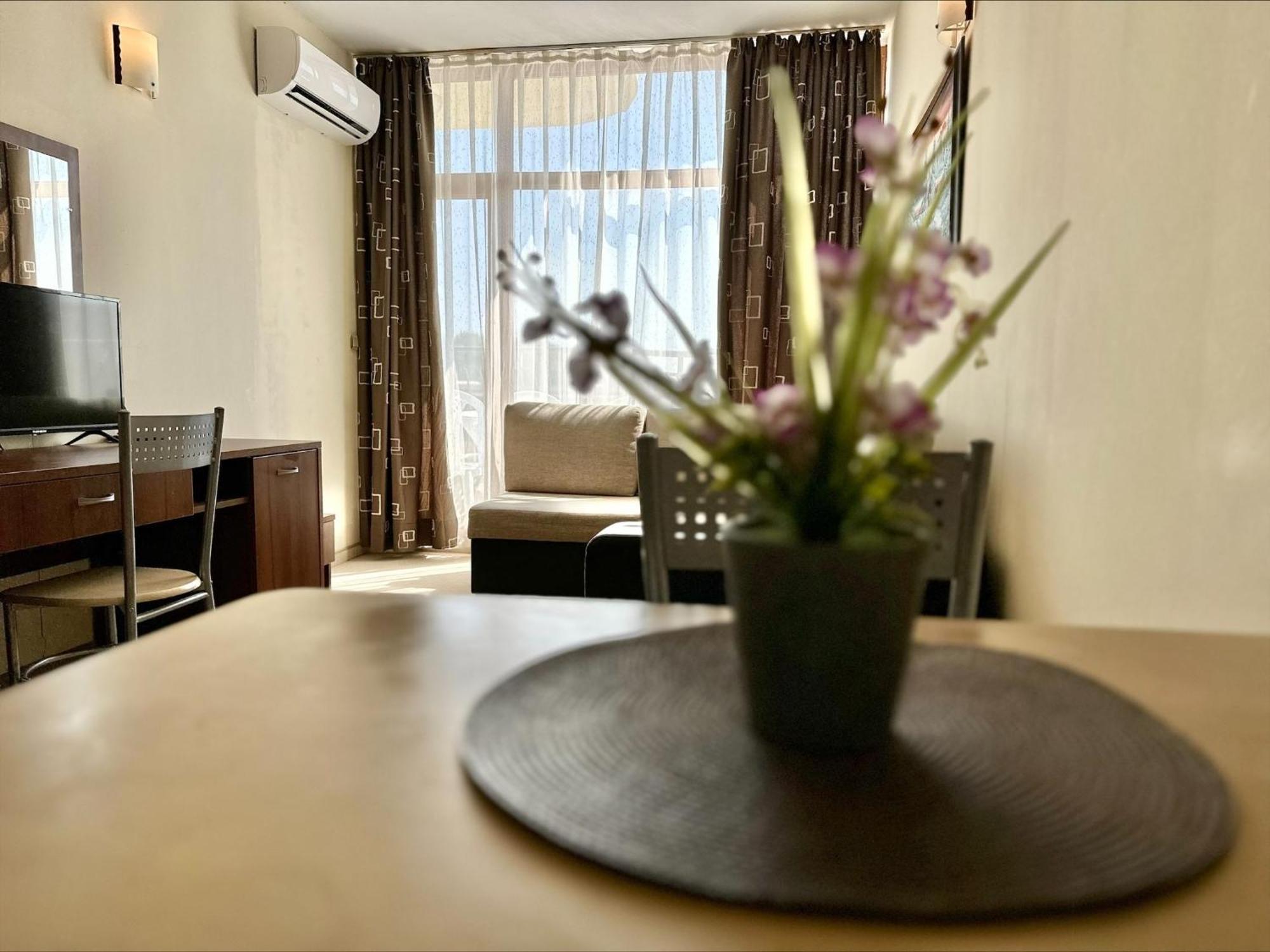 Grenada - Menada Apartments Slăntjev Brjag Rum bild