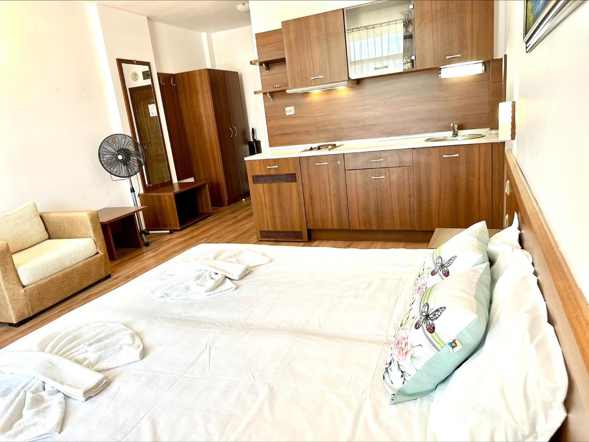 Grenada - Menada Apartments Slăntjev Brjag Rum bild