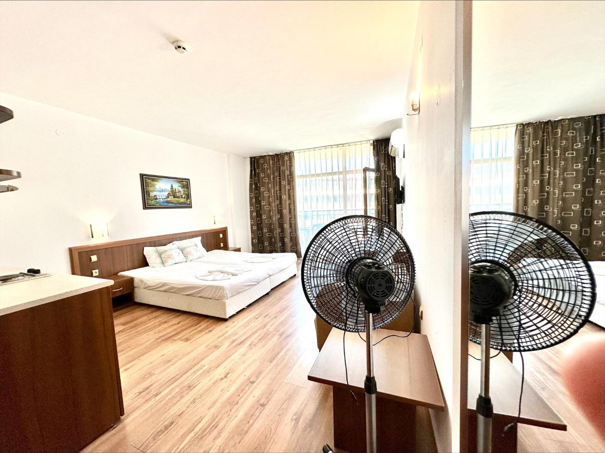 Grenada - Menada Apartments Slăntjev Brjag Rum bild